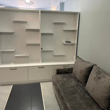 Apart-hotel Apartment Holiday Golem (Tirana)